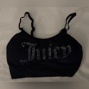 2/10✨Juicy Couture Sports Bra